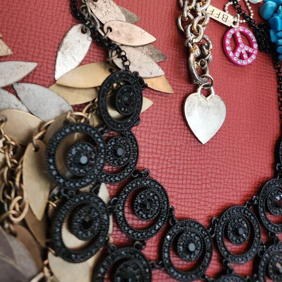 Wearable & Repurpose Jewelry Lot Almost 1 POUND Untested - Picture 4 of 8